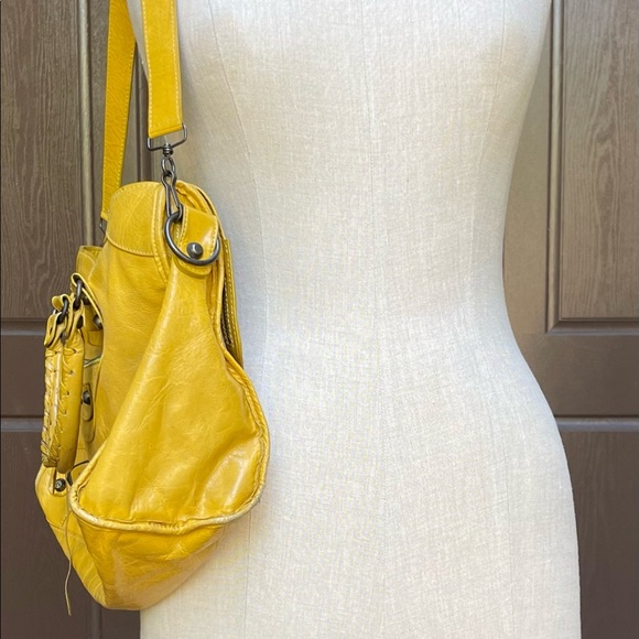 Balenciaga Paris mustard leather satchel - Picture 5 of 15